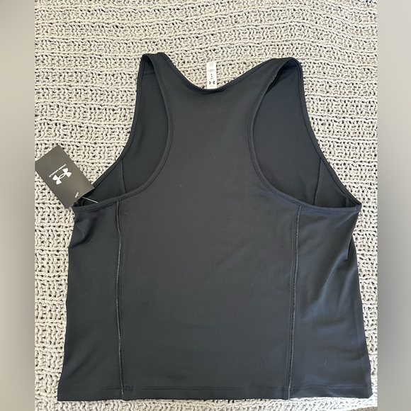 Under Armour Fitted Cropped Shirt - Picture 2 of 4